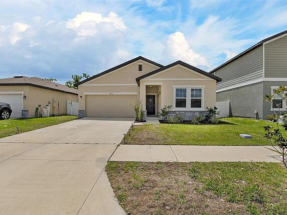 5th image of 35554 Eastbrook Ave