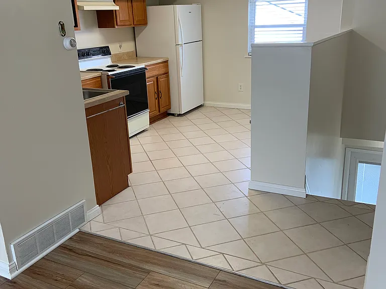 737 Smith St #2 — Photo 2