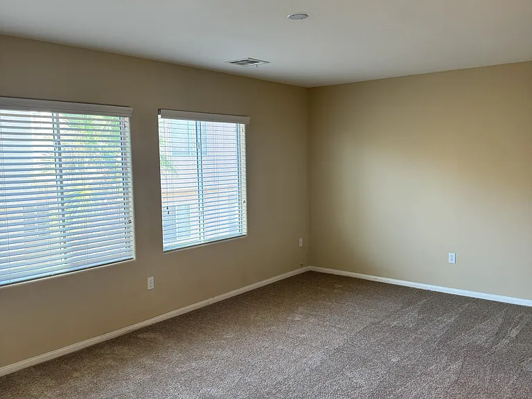 10633 Chestnut Timber Ct — Photo 16