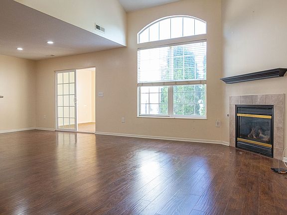 3rd image of 5036 Ivyvine Blvd