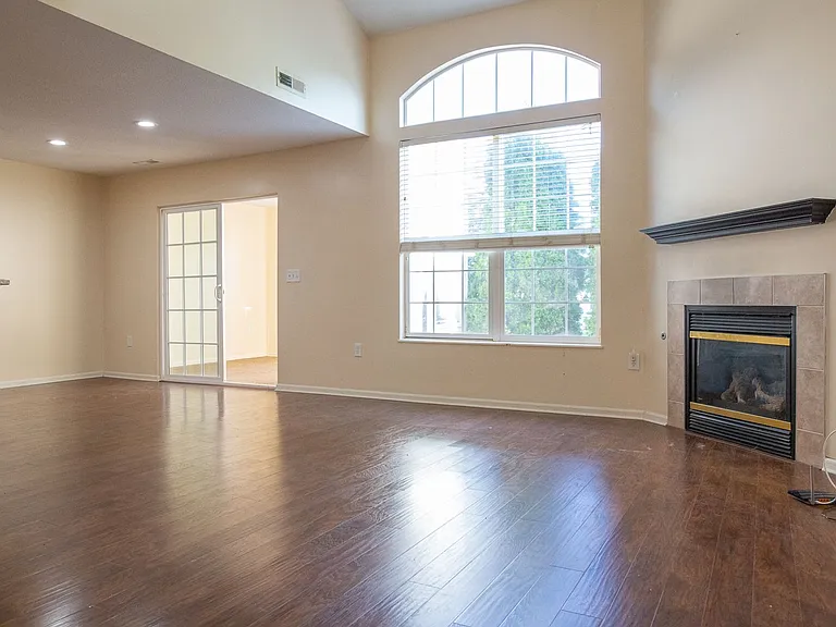 5036 Ivyvine Blvd — Photo 3