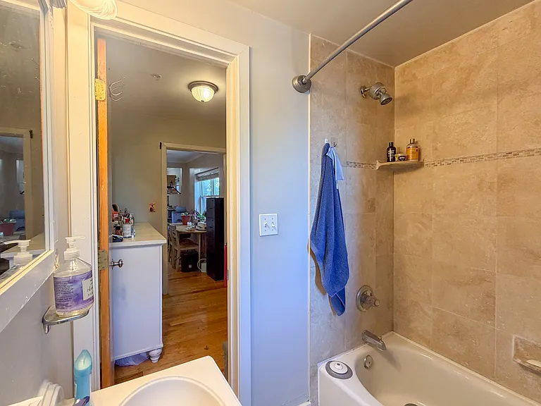 2615 4th St NE #204 — Photo 17