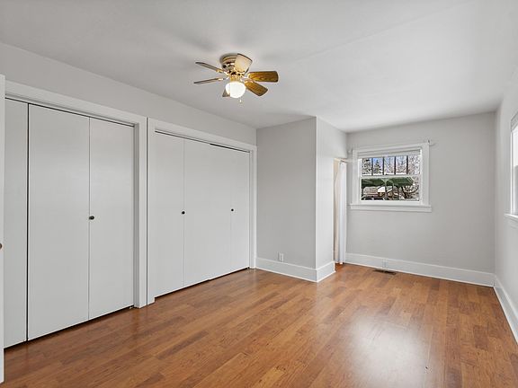 3rd image of 555 Columbia Ave