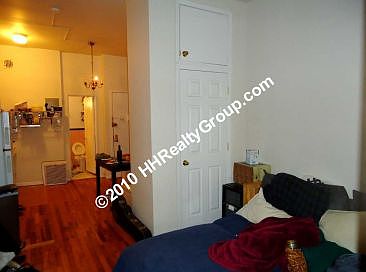 5th image of 409 E 82nd St APT 1B