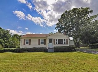 13 Russell St, Franklin, MA 02038