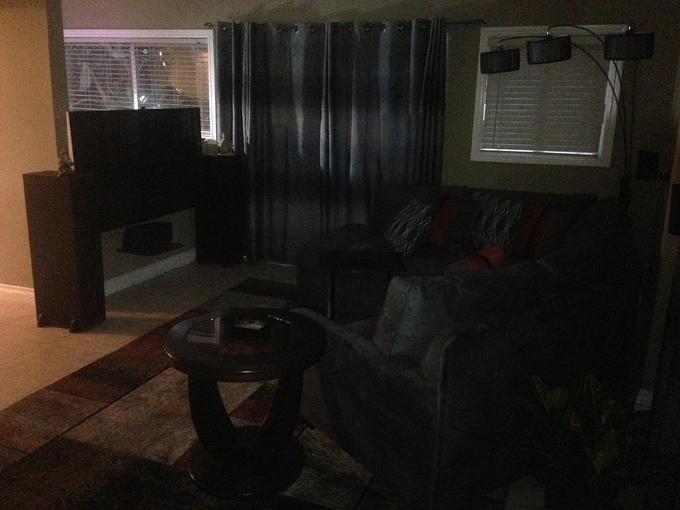 1st image of 429 W Elk Ave APT A