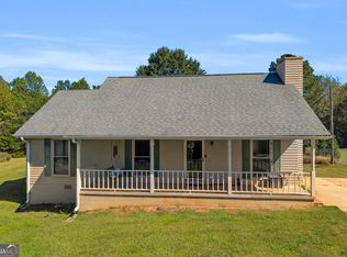 64 White Valley Dr, Toccoa, GA 30577