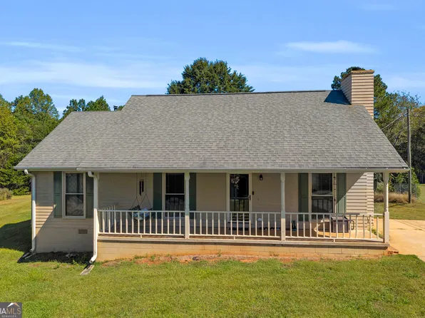 64 White Valley Dr, Toccoa, GA 30577
