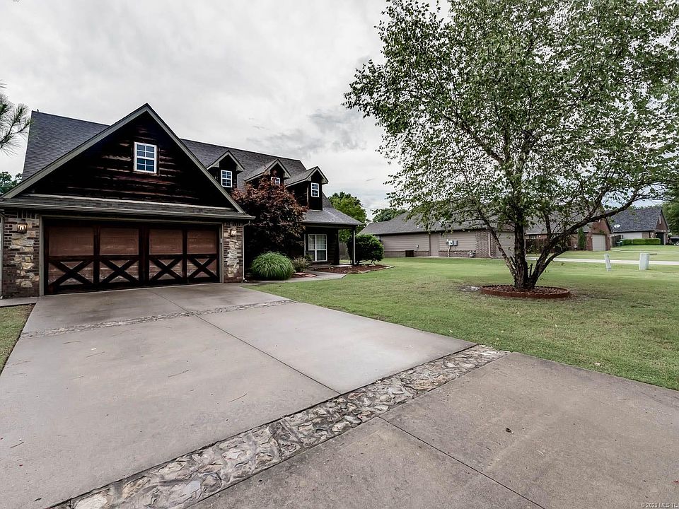 2nd image of 25630 Briar Dr