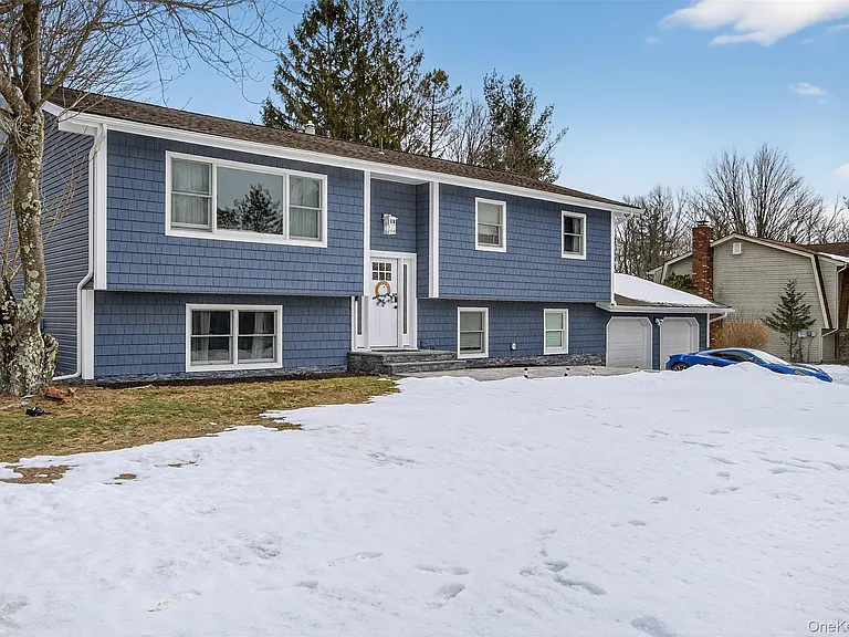 4 Millard Cir — Photo 5