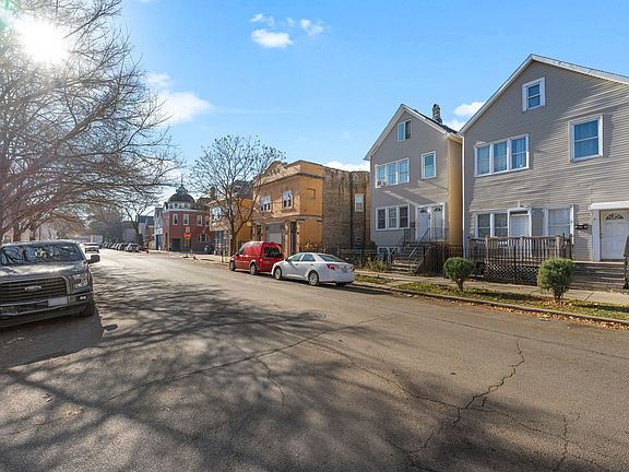 5th image of 4748 S Wood St