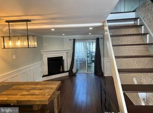 1028 Irving St, Philadelphia, PA 19107