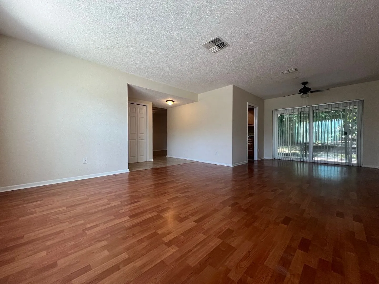 Coming In Early November - 3-Bedroom Home In Prime Palm Harbor Location — Photo 4