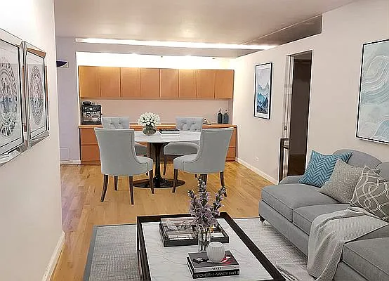 155 E 34th St APT 2E photo 1
