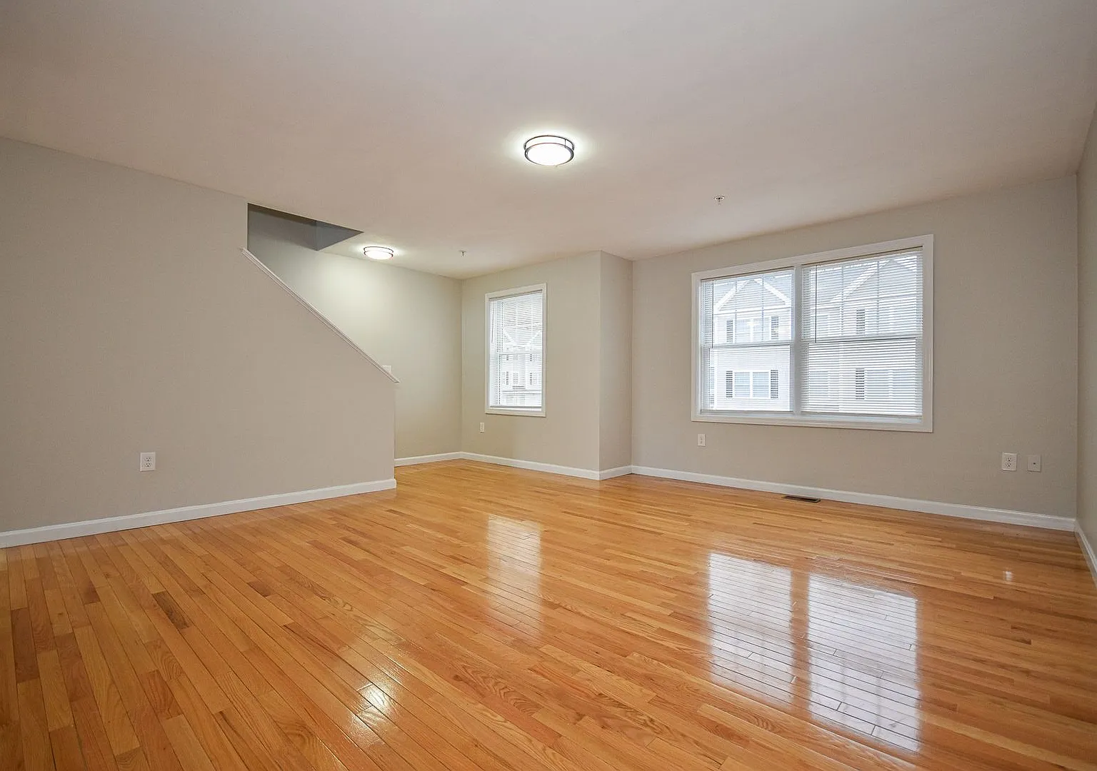 Jefferson Court — Photo 1