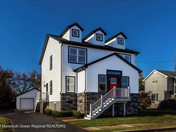 71 Bridgewaters Drive, Oceanport, NJ 07757