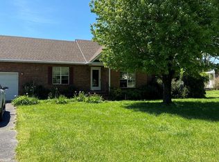 1607 Edgefield Ct, Cookeville, TN 38506