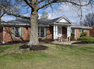 306 Hawick Pl, Douglass Hills, KY