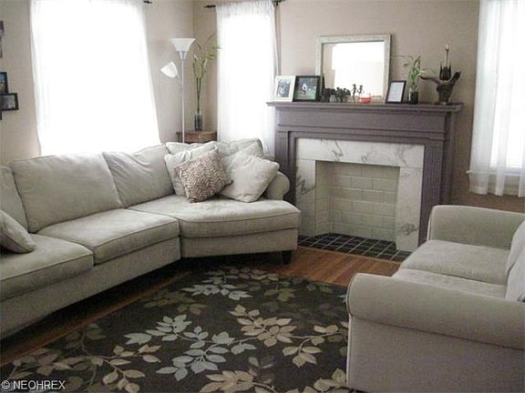 2nd image of 4053 W 224th St