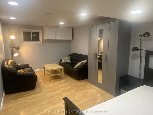 72 Whitehorn Cres #B-8 Photo 1