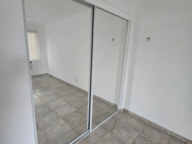 6460 Crescent Ave — Photo 2