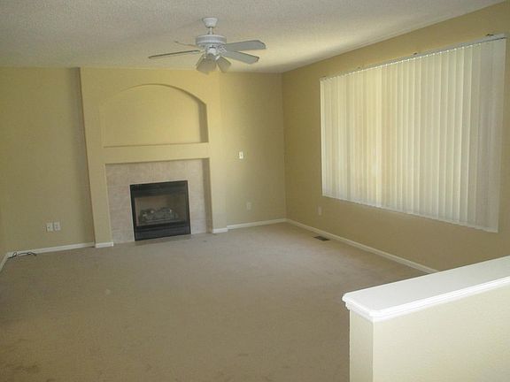 4th image of 9479 Cove Creek Dr