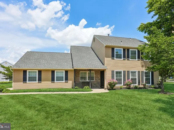7 Fairmount Dr, Sicklerville, NJ 08081