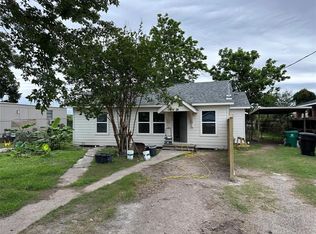 820 Bennington St #A, Houston, TX 77022