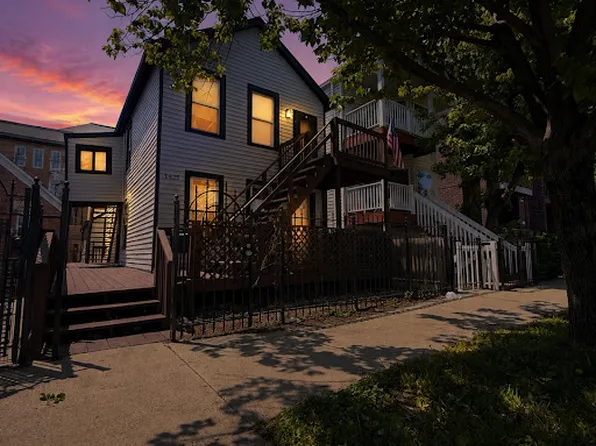 1425 W 16th St, Chicago, IL 60608