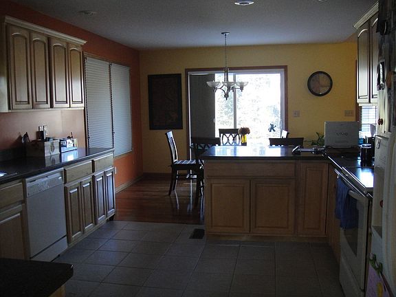 kitche with dine in area