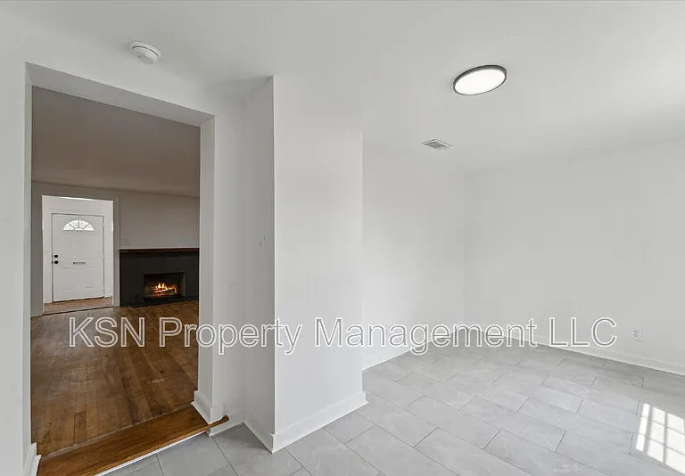 1921 Fitzgerald St — Photo 22