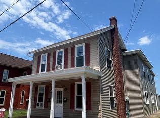 709 Main St #C, Akron, PA 17501