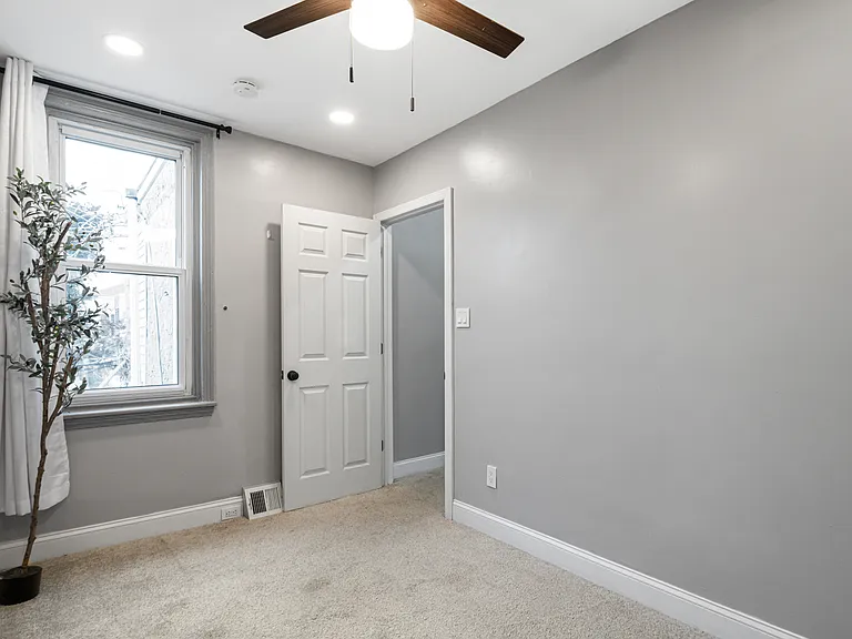 2729 Reno St — Photo 11