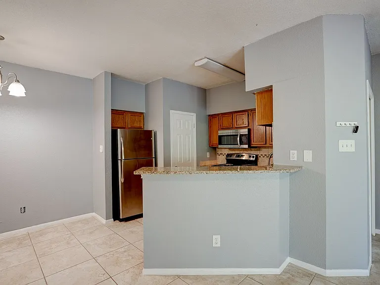 2450 Wickersham Ln #1303 — Photo 10