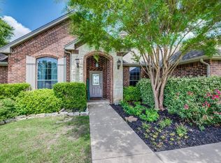5831 Jennifer Ln, Midlothian, TX 76065