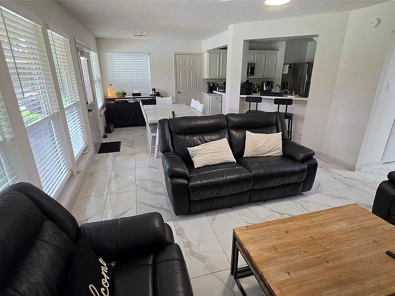 23510 Stratsborough Dr — Photo 13