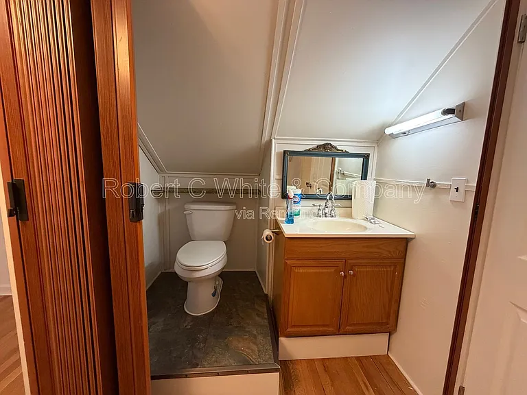 36 Pomeroy Ave — Photo 18