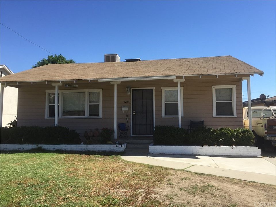 1st image of 3245 N Acacia Ave