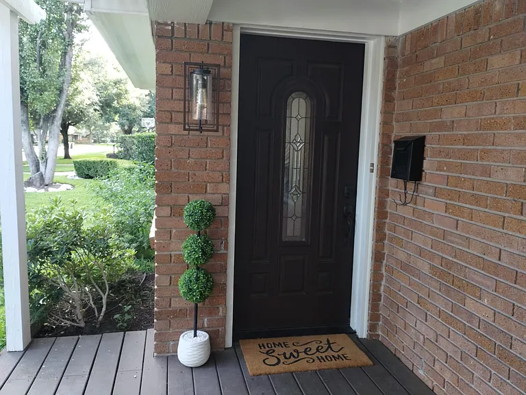 4002 Merrick St — Photo 3