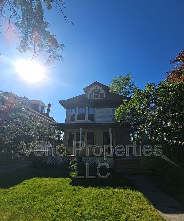 1st image of 50 Manning Blvd Unit 1