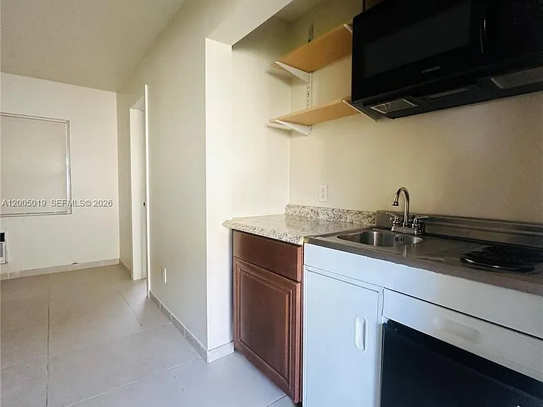 1708 Van Buren St #3 — Photo 2