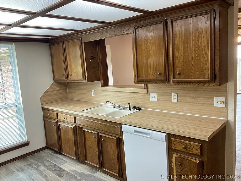 6721 S 78th East Ave — Photo 9