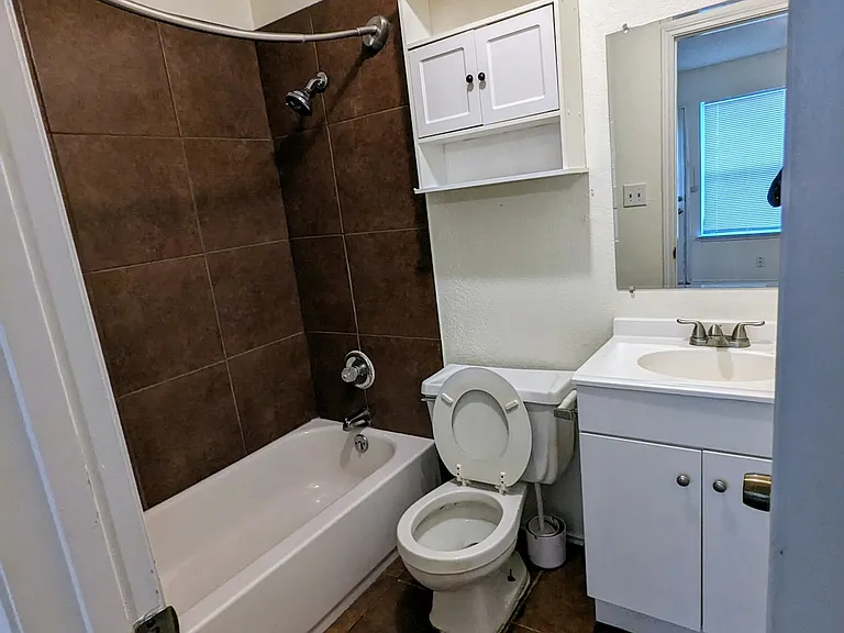 8109 Foxfire Ln #C — Photo 13