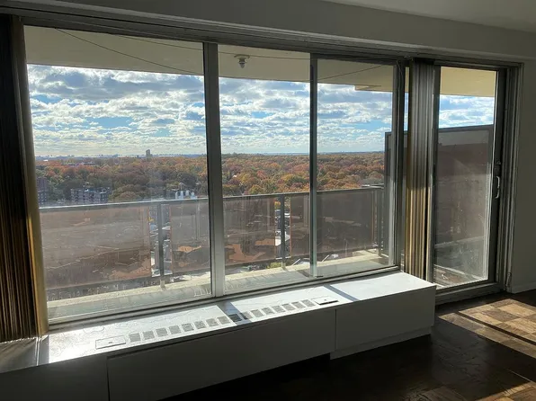 110-11 Queens Blvd #24N, Queens, NY 11375