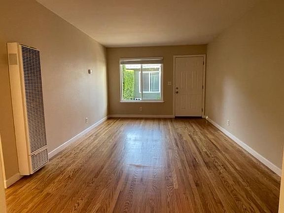 3rd image of 10141B-10141B Pasadena Ave