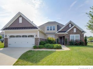 112 Seedling Ct, Mount Holly, NC 28120