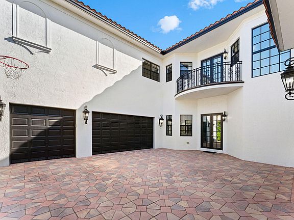 4th image of 10411 Majestic Court