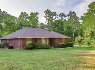 312 Forest Ln, Huntsville, TX 77340
