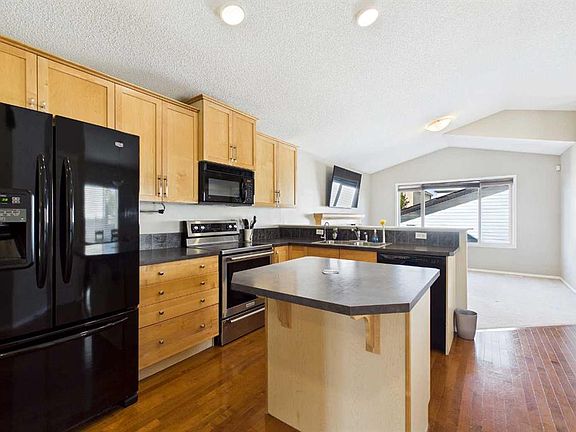 4th image of 75 E Everglen Rd SW
