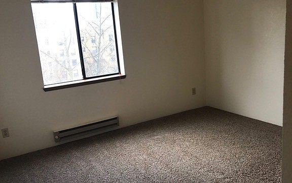 5th image of 1314 Spring St #312